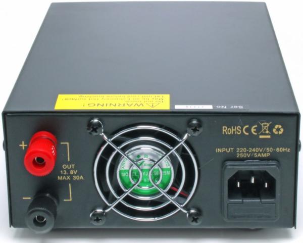 Wimo PSU-1228PP mit Powerpole-Anschlüssen-02